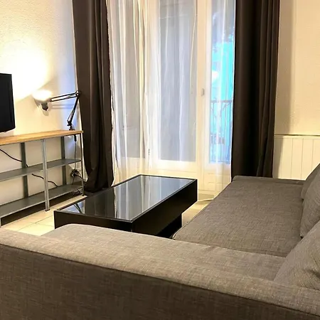 Διαμέρισμα With Balcony And With A Private Parking *